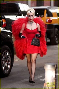 lady-gaga-red-outfit-dinner-new-york-07.jpg