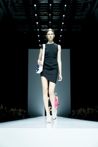 lanvin-atm-rs18-00292.thumb.jpg.b756362ce42c8168828712b3e1f43846.jpg