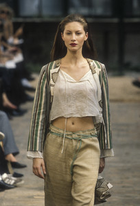 marni-ss-1998-2.thumb.jpg.28ae11c5a544a6fe968e6c110ed4a6a3.jpg