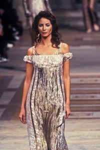 martine-sitbon-ss-1994-3.thumb.jpg.7fa1863a03327006b75adda8974ca7ed.jpg