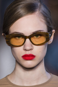 max-mara-clpa-rs18-0923.thumb.jpg.bb0ecccc2461fdb2e38d465a222ba9e5.jpg