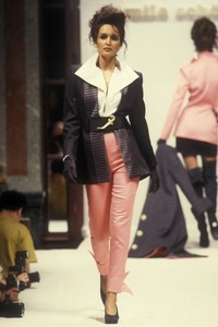 mila-schon-hc-fw-1992-7.thumb.jpg.82d00e3d9237d64ad3c87df538f56147.jpg