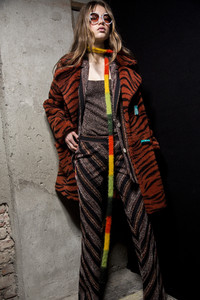 missoni-bks-g-rf18-0100.thumb.jpg.b2209346404c64fee6aec7405610b664.jpg