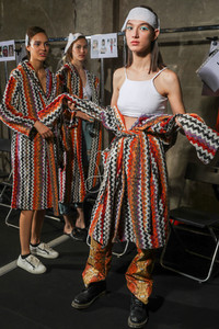 missoni-bks-s-rs18-0060.thumb.jpg.316abba00e5785d1252be224104b7b69.jpg