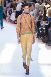 missoni-rs18-0897.thumb.jpg.0d78c7b5743a6f0d4e3c74935b63efa4.jpg