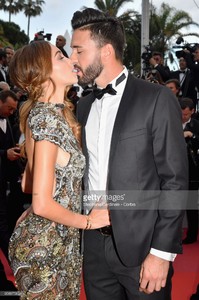 nabilla-benattia-and-thomas-vergara-attend-the-screening-of-solo-a-picture-id958875824.jpg