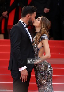 nabilla-benattia-and-thomas-vergara-attend-the-screening-of-solo-a-picture-id958880004.jpg