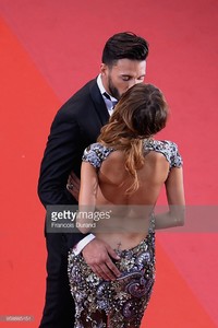 nabilla-benattia-and-thomas-vergara-attend-the-screening-of-solo-a-picture-id958885454.jpg