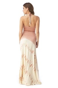 niniarsi_an906-20u_nud_back.jpg