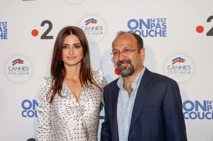 penelope-cruz-we-are-not-lying-photocall-at-cannes-film-festival-1.jpg