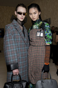 prada-bks-v-rf18-4639.thumb.jpg.61b03b044db8d6c3821f7edf4e415c1c.jpg