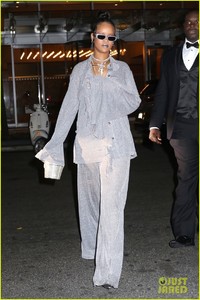 rihanna-switches-it-up-for-met-gala-2018-after-party-03.jpg