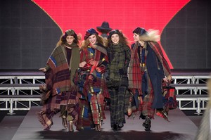 rykiel-rf18-2287.thumb.jpg.fb7eeb755c10cba5e53e8c2aa000868a.jpg