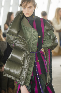 sacai-clp-rf18-0040.thumb.jpg.a3ab3e3ad7484f90d7e006f96cfc4242.jpg