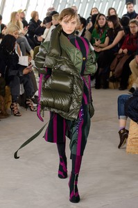 sacai-rf18-0019.thumb.jpg.66bf88f9de91ce84b447b7bfda26046f.jpg