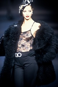 sonia-rykiel-fw-1994-2.thumb.jpg.447ab3de7002d298d4e128b305411d50.jpg