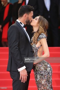 thomas-vergara-and-nabilla-benattia-attend-the-screening-of-solo-a-picture-id958876030.jpg