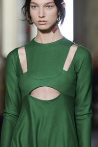 valentino-hc-clp-rf17-2491.thumb.jpg.e410e1f22f73fdfa16065499fafd1c94.jpg