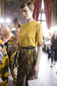 van-noten-bks-m-rs18-6477.thumb.jpg.0ee136dd01cebcdefd2ac3c9734b7cce.jpg
