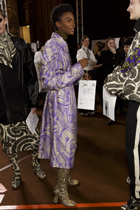 van-noten-bks-z-rf18-0108.thumb.jpg.522b01276d00a20a841f18bc80642dfe.jpg