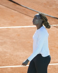 venus-williams-mutua-madrid-open-training-session-in-madrid-05-04-2018-1.jpg