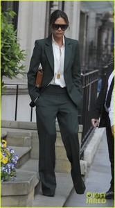 victoria-beckham-london-shop-may-2018-04.jpg