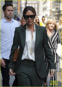 victoria-beckham-london-shop-may-2018-05-2.jpg