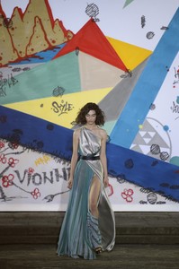 vionnet-rs18-6568.thumb.jpg.140de5a758501b229ccf5f0c7400e57c.jpg