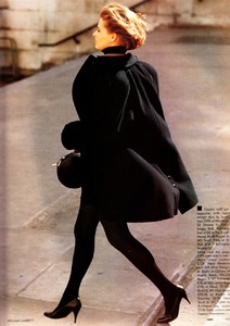 vogue_uk_oct_1988_60.thumb.jpg.c6fa293bc48fdf7985d1a81623cf8058.jpg