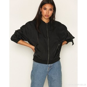 wave-bomber-fila-black-jackets-clothing-women-bpac5yhm-408-500x500_0.jpg