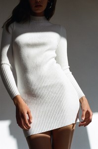 white_knit_dress_2.jpg