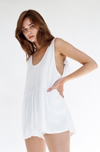 white_romper_11.jpg