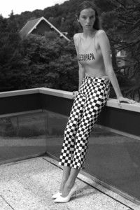 00007-Filles-A-Papa-Vogue-Resort-2019-pr.thumb.jpg.029af8f509d534e3a54968c0deaaf38b.jpg