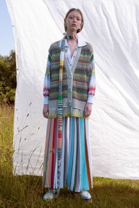 00007-missoni-vogue-resort-2019-pr.thumb.jpg.cc2a904003c6a777043d33e2c78643f0.jpg