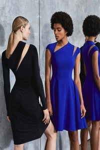 00010-pamella-roland-vogue-resort-2019-pr.thumb.jpg.b7d3e99f5205de323b0764b9984fdbb0.jpg