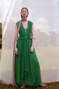 00011-missoni-vogue-resort-2019-pr.thumb.jpg.0d69a67eb874b8530a82f03953fcbe65.jpg