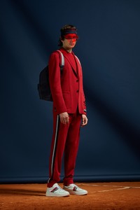 00026-z-zegna-mw-spring-2019-pr.thumb.jpg.804c3952b67b38621d856257b19ebfc8.jpg