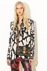 00027-Roberto-Cavalli-vogue-pre-fall-2018-pr.thumb.jpg.a0ebde303acbbbb53d4033dd579e308f.jpg