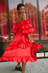 00027-alexachung-vogue-resort-2019-pr.thumb.jpg.f4d753fd119804713eb81e440e26db98.jpg