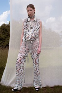 00029-missoni-vogue-resort-2019-pr.thumb.jpg.ef881b2996c1321d5ac763fbe8785d40.jpg