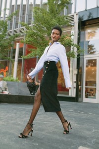 00030-alexachung-vogue-resort-2019-pr.thumb.jpg.d0755002582c55186921ddba5f84bc95.jpg