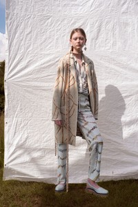 00030-missoni-vogue-resort-2019-pr.thumb.jpg.8eaa9365003131feeb87f5590a2bd92e.jpg