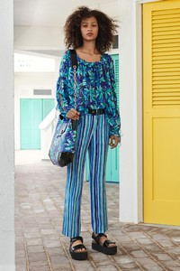 00038-Michael-Kors-Vogue-Resort-2019-pr.thumb.jpg.68d843559c8e912dd4ee6ecbe63cadd1.jpg