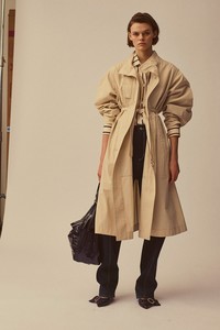 04-Isabel-Marant-Pre-Fall-2018.thumb.jpg.7f5be492c394141e97f2da9da5e35180.jpg