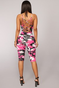 05-18-18_EJ0521_Fuchsia_Studio10100_4.JPG