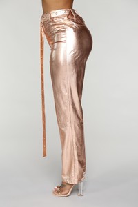 05-29-18_Studio_3_HDP9620_RoseGold1342_CC.JPG