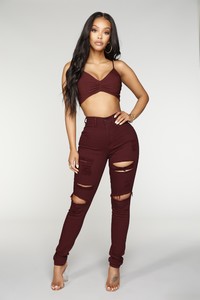 05-29-18_Studio_3_RT52604_Wine1028_CC_e18b63e6-d9ac-45cf-b8a4-c36de1698e24.jpg