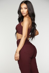 05-29-18_Studio_3_RT52604_Wine1033_CC.jpg