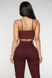 05-29-18_Studio_3_RT52604_Wine1037_CC.jpg