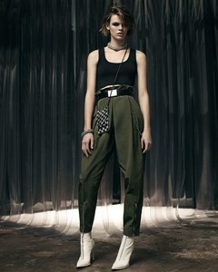 05-Alexander-Wang-Pre-Fall-17.thumb.jpg.a54308c2751dfc4c85cdefe057ff5608.jpg